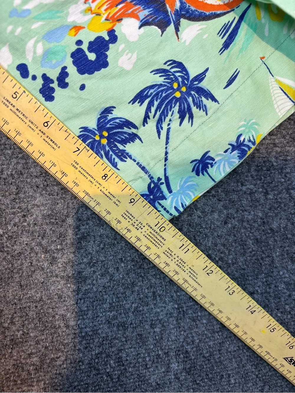Polo Ralph Lauren linen/cotton blend Hawaiian print shorts size 38